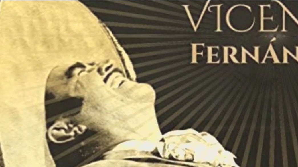 Music legend Vicente Fernández dies at 81